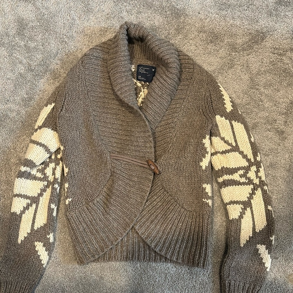 American Eagle knit sweater